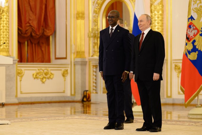 Rwanda’s new ambassador to Russia presents credentials to President Putin
