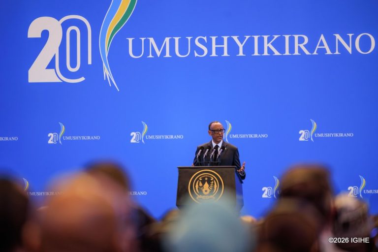 ‎“Ntimukambaze umubare w’Interahamwe ziri muri Congo, mubaze Loni”- Perezida Kagame