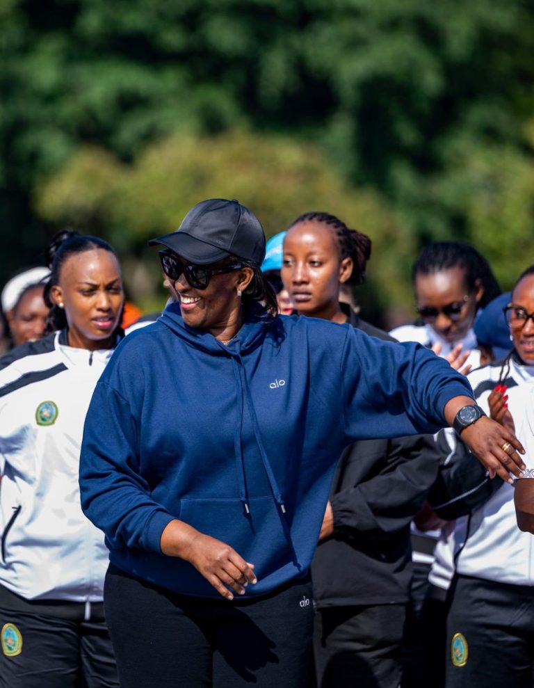 Madamu Jeanette Kagame, yibukije abagore n’ abakobwa kwikunda