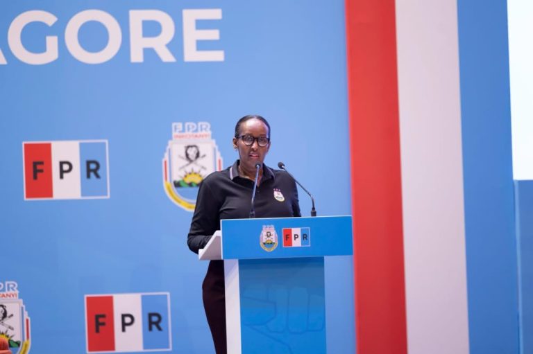 Madamu Jeannette Kagame yibukije abagore ko ari umusingi w’umuryango n’iterambere